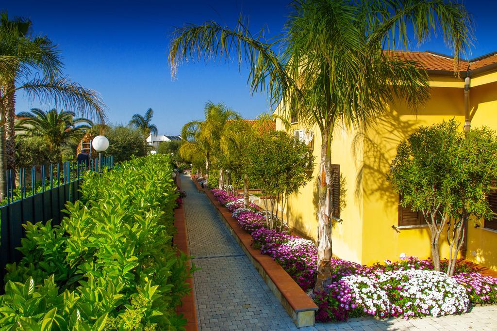 Baia Degli Ulivi Apartments Cefalu Luaran gambar