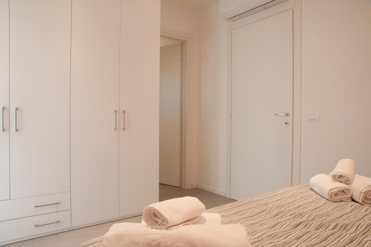 Baia Degli Ulivi Apartments Cefalu Bilik gambar